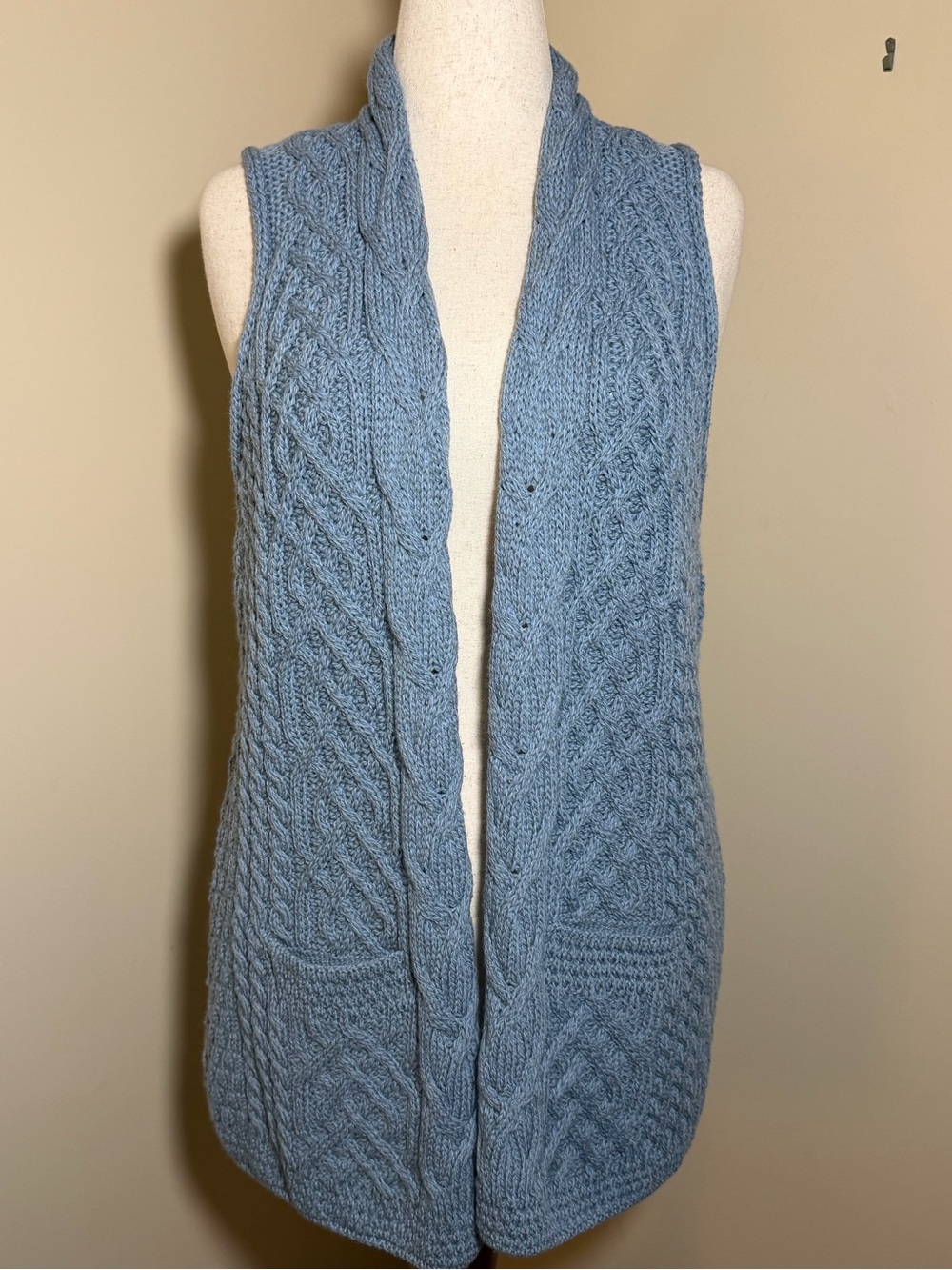 Aran Woollen Mills Merino Wool Cable Knit Sweater Vest Blue Large Ireland